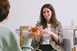 Counsellor vs Therapist Difference Explained